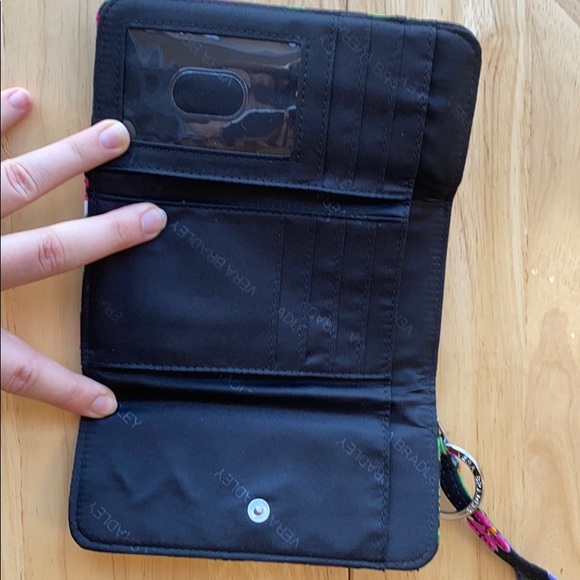 Vera Bradley wristlet - Picture 4 of 8